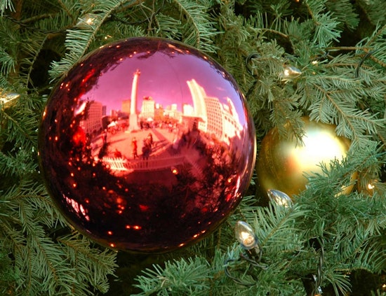 Where To Get In The Holiday Spirit In Ingleside