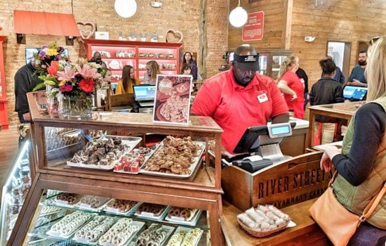 New candy store River Street Sweets * Savannah's Candy Kitchen now open