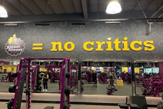 New Pacoima gym Planet Fitness opens its doors