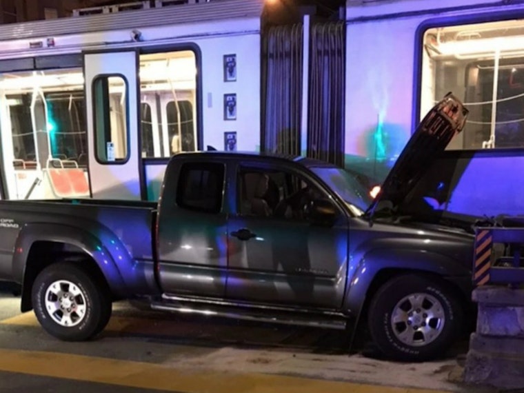 Pickup truck collides with N-Judah train, disrupting service