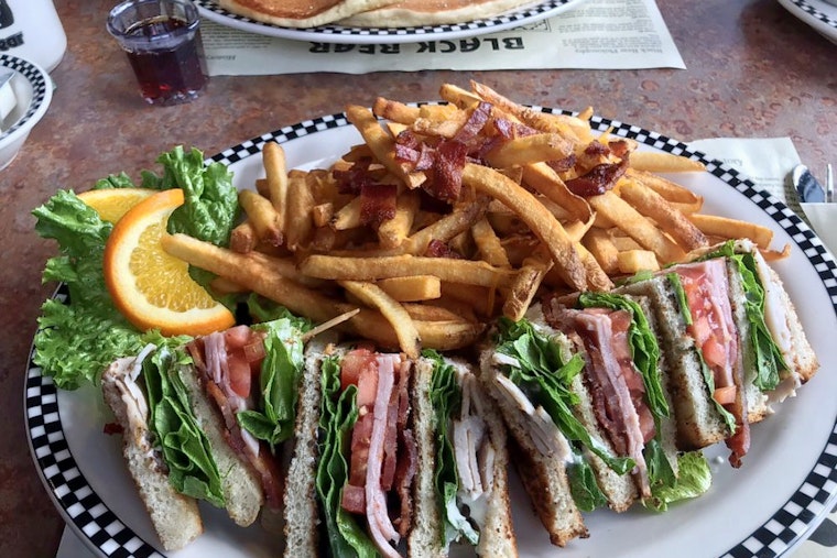 Northwest Fresno gets a new diner: Black Bear Diner