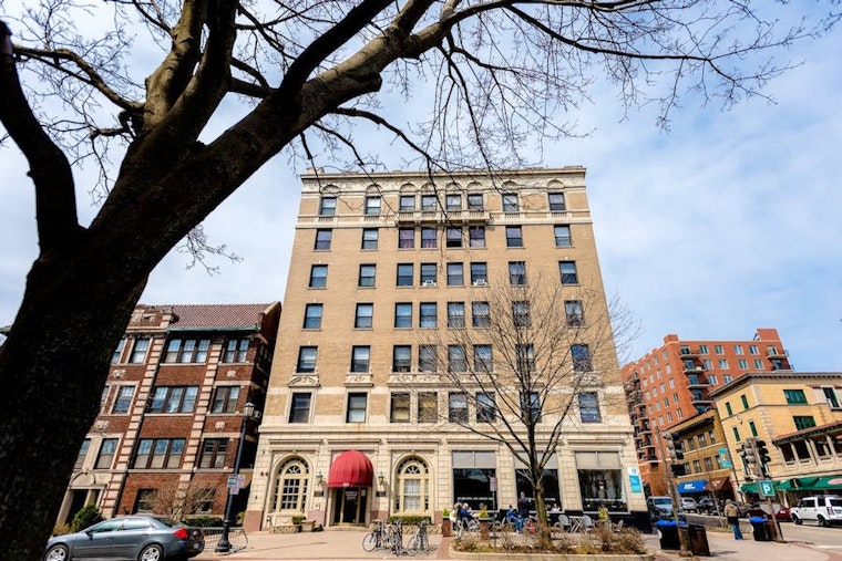 What's the cheapest rental available in Main-Chicago, right now?