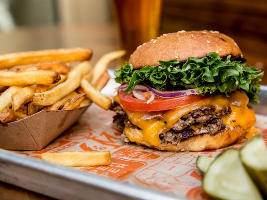 Super Duper Burger Clears Planning Hurdle, Will Expand Castro Location