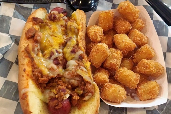 American-style pub Hops N’ Shine debuts in Potomac West