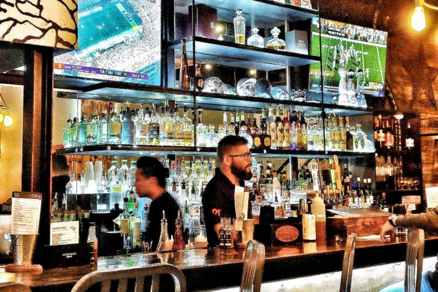The 4 best cocktail bars in Alexandria