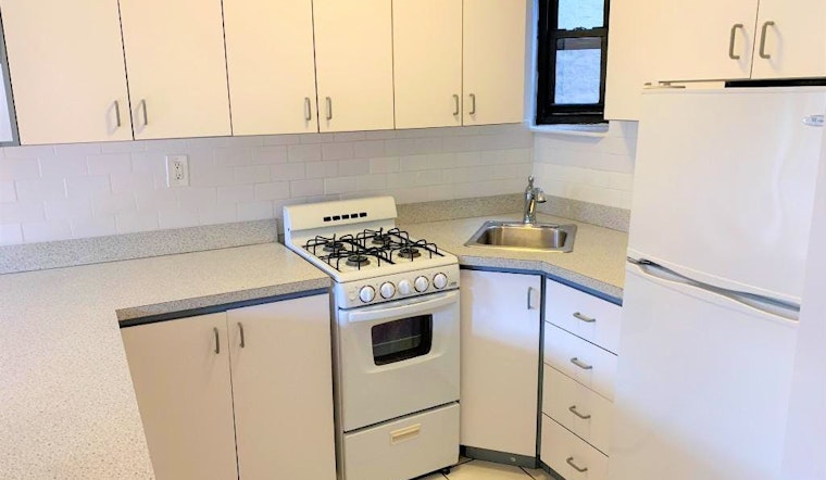 What will $2,300 rent you in Yorkville, right now?