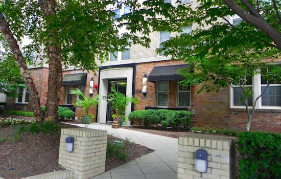Check out today's cheapest rentals in Downtown Washington