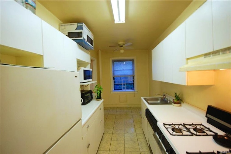 What does $1,700 rent you in White Plains, today?