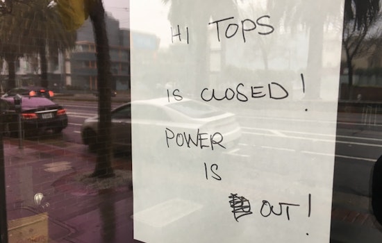 Fallen Tree Knocks Out Power In The Castro