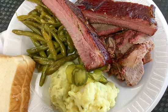 Fowler's Smokin Soul Food brings soul food fare to Pecan Springs Springdale