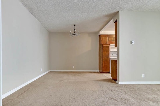 Explore today's cheapest rentals in West Hollywood