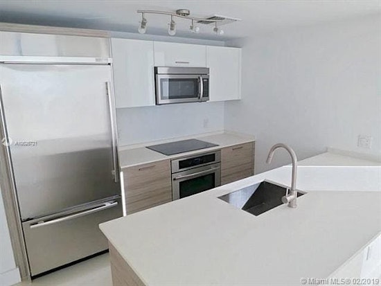 Renting in Brickell: What will $2,100 get you?
