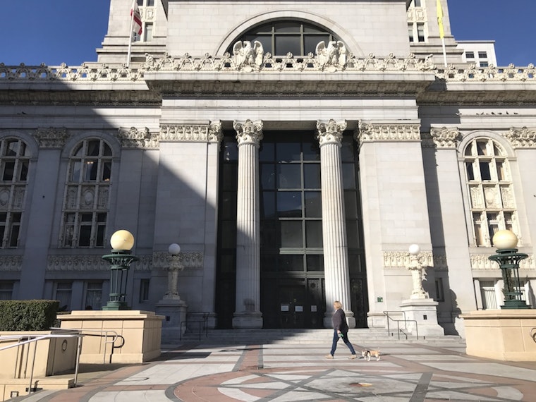City Council, Advocates Explore Oakland Public Bank In City Hall Forum