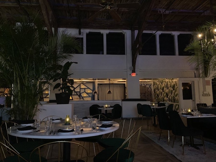Celebrity-backed restaurant Todd's brings modern American eats and drinks to EmKo Palm Beach