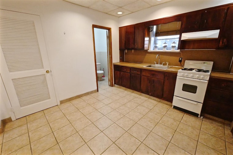 What will $1,800 rent you in Jersey City, right now?