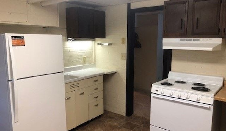What will $800 rent you in Dayton's Bluff, right now?
