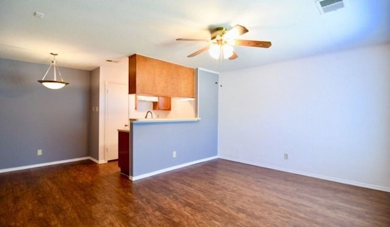 What will $700 rent you in San Antonio, right now?
