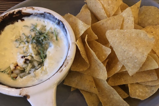 New Ravenna Mexican spot Arriba Cantina opens its doors