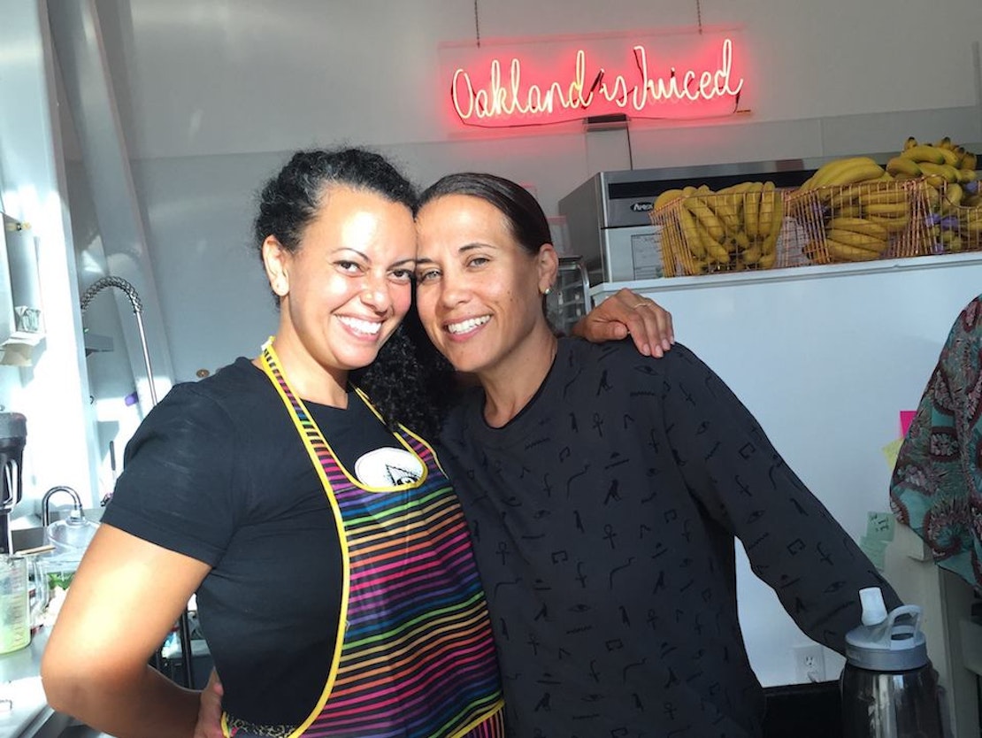 Super Juiced: Old Oakland's Organic Juice & Smoothie Bar [Video]