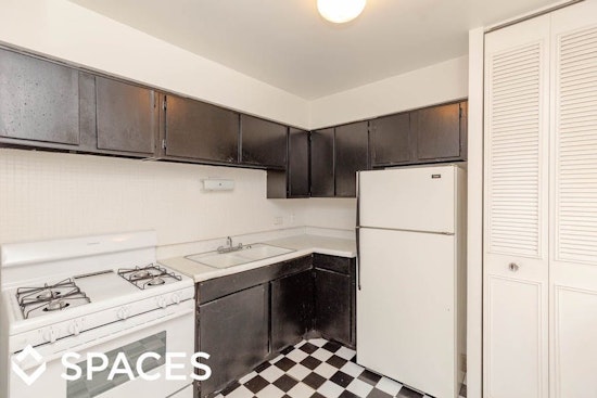 Renting in Chicago: What will $900 get you?