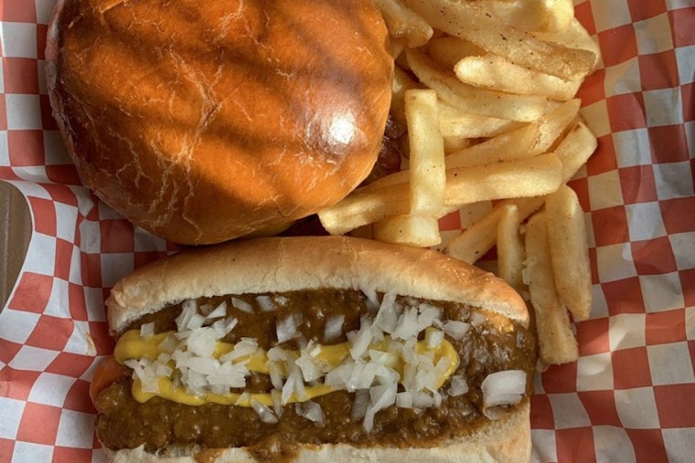 Lola’s Coney Island brings hot dogs and more to Humboldt Park