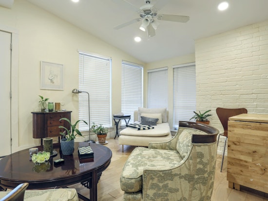 The cheapest apartment rentals in North Loop, right now