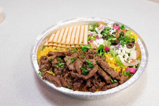 New Fairway Bend Greek spot Stop-N-Go Gyros opens its doors