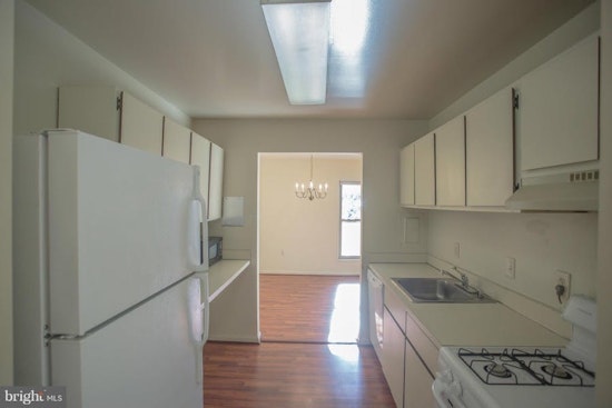 What will $1,400 rent you in Alexandria, right now?