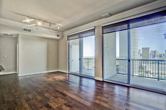 Renting in Houston: What will $2,400 get you?