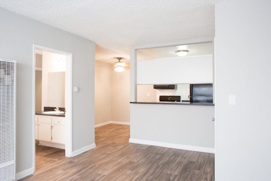 What will $1,600 rent you in Reseda, right now?