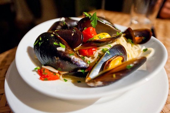 St Arnold's brings seafood and more to Bethesda Center