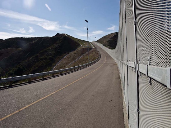 Oakland To Boycott Companies That Work On Trump's Border Wall