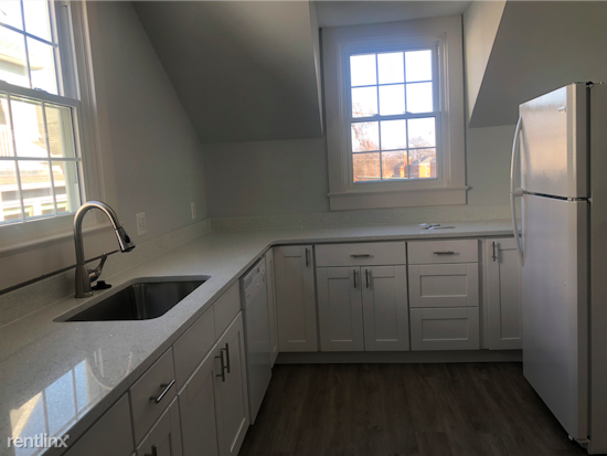 Renting in Arlington: What will $1,700 get you?