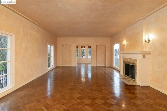 What's the most expensive residential rental available in Oakland?