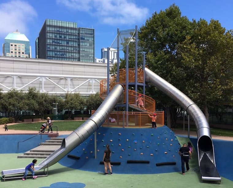 Suspect Arrested After Threatening Muslim Woman, Toddler Son At Yerba Buena Gardens