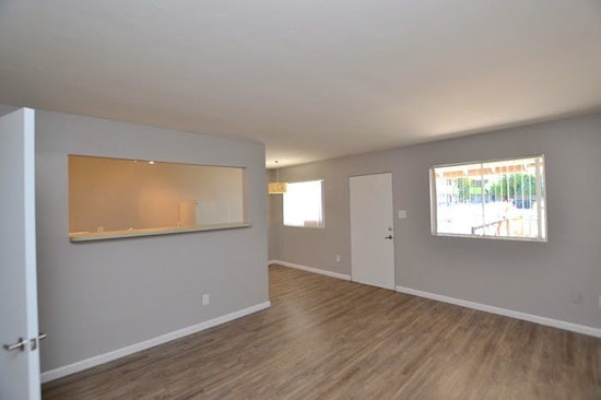 What will $800 rent you in Alhambra, right now?