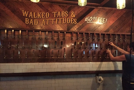 Houston's top 5 dive bars to visit now