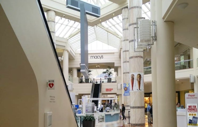 16 Injured In Pepper Spray Incident At Stonestown Galleria