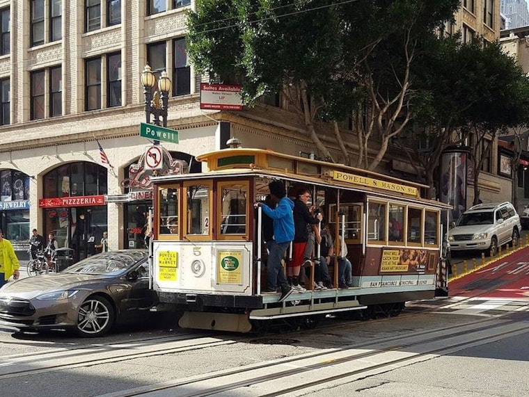 Tesla Collides With Cable Car On Powell Street