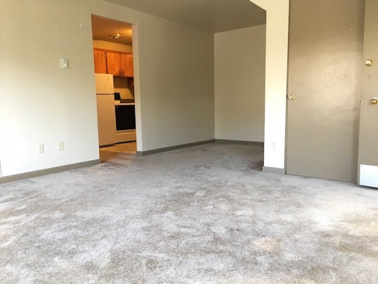 The most inexpensive apartment rentals on the market in the University District, Seattle