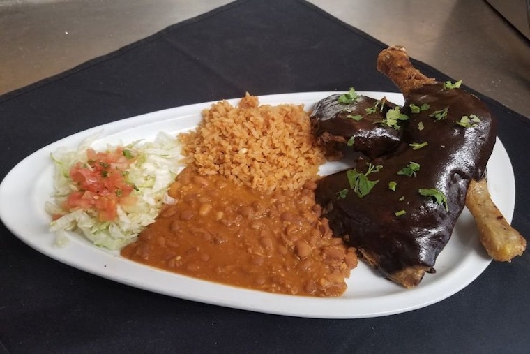 New Mexican spot El Antojo debuts in Old Town