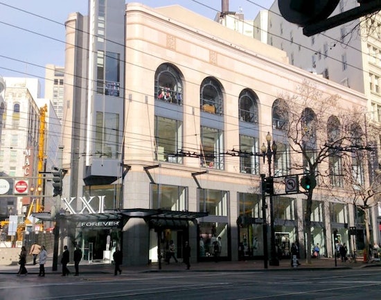 Union Square Forever 21 Sued For Requiring Employees To Speak English