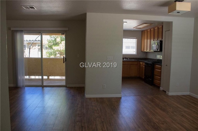What will $700 rent you in Las Vegas, right now?