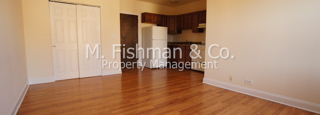 The cheapest apartment rentals for rent in Logan Square, Chicago