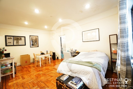 What will $1,700 rent you in Sunset Park, this month?