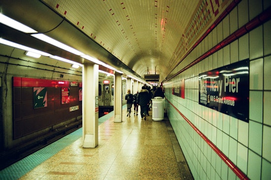 Top Chicago news: Man hit with hammer on Red Line; woman fatally stabbed in robbery