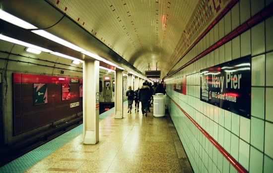 Top Chicago news: Man hit with hammer on Red Line; woman fatally stabbed in robbery