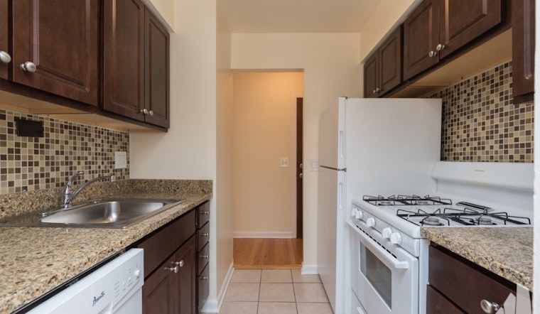 The cheapest apartment rentals for rent in Edgewater Beach