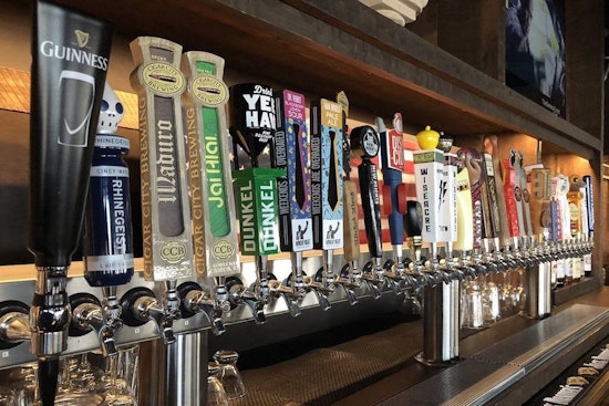 New sports bar Twilight Tavern now open in Sylvan Park