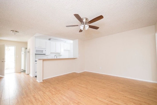 The lowest priced apartment rentals for rent in North Hollywood, Los Angeles